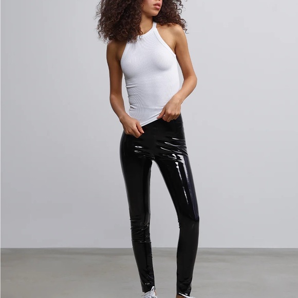 Commando Faux Patent Leather Black Leggings Size Medium - Picture 3 of 9